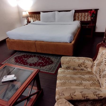 Hotel Sepal Bathinda Bagian luar foto