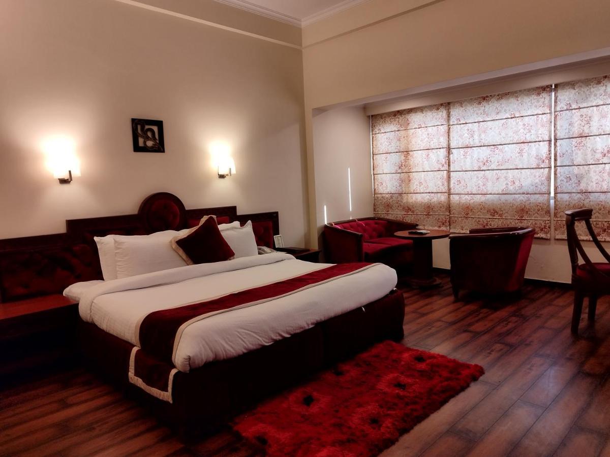 Hotel Sepal Bathinda Bagian luar foto