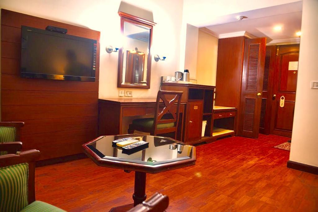 Hotel Sepal Bathinda Bagian luar foto