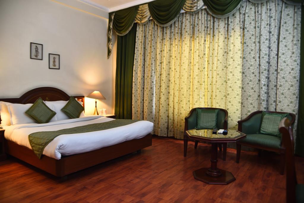 Hotel Sepal Bathinda Bagian luar foto